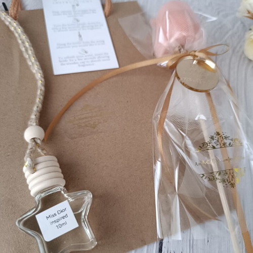 Aromatic Wax Rose and Car Diffuser Gift Set for Kindergarten Teacher