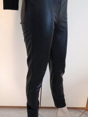 Stradivarius women's black leather-look pants M like new with minimal wear