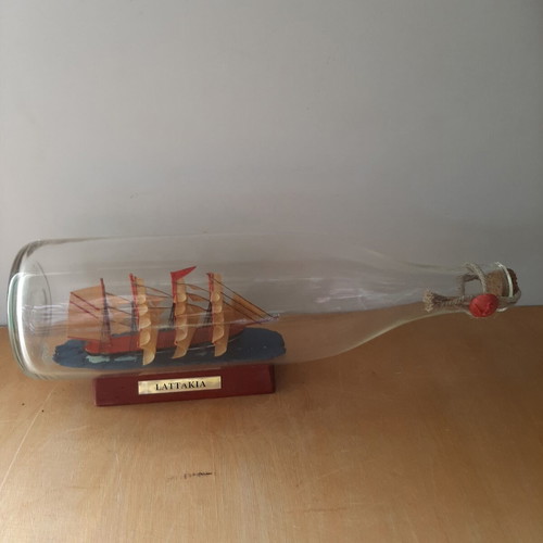Vintage ship in a bottle decoration 30cm like new