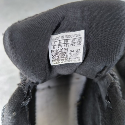 Adidas ZX 22 Boost sneakers used, black, size 41⅓