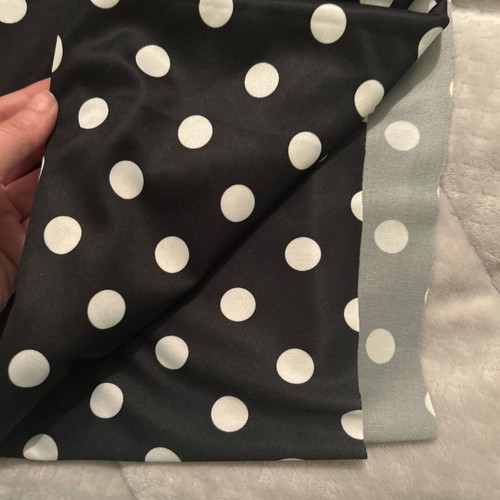 Polka dot polyester fabric new 2.70 m length x 1.60 m width