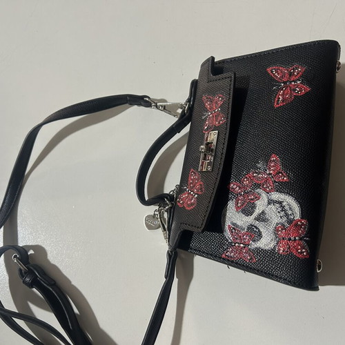 Handpainted crossbody bag black, like new