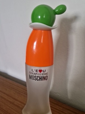 L eau Cheap and Chic Moschino μεταχειρισμένο άδειο μπουκάλι με ελάχιστο άρωμα