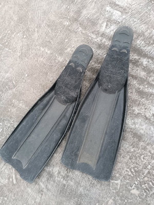 Fins used, size 42-43