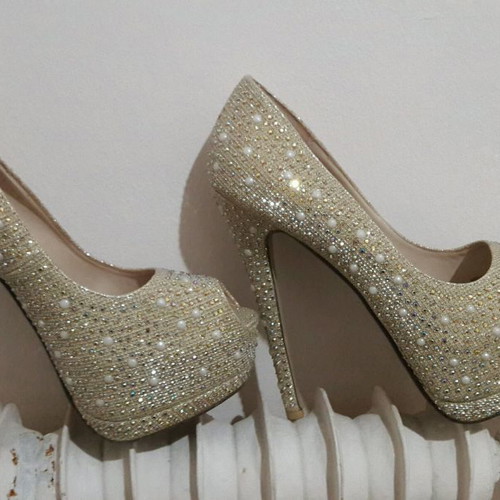 Bridal pumps used, beige, sparkling, size 39
