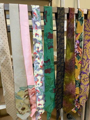 Silk branded ties new, pack of 20 pieces