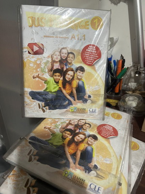 Jus d'Orange 1 A1.1 French learning book set, sealed, pack of 2