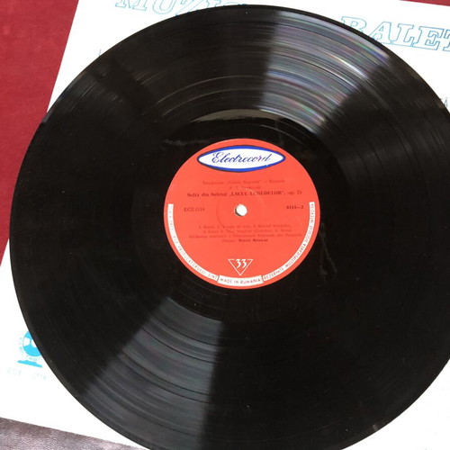 Tchaikovsky Swan Lake & Sleeping Beauty LP like new, ballet suites
