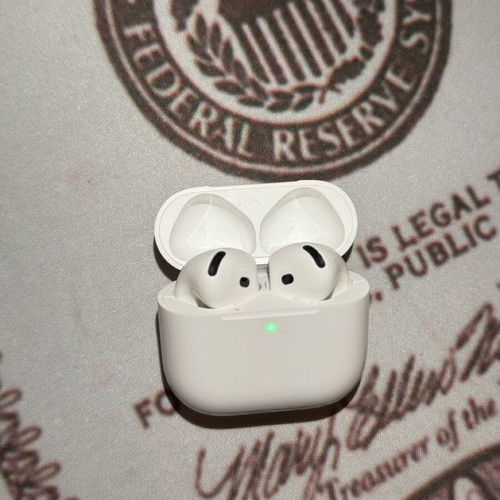 Air Pods 4 like new without cancellation