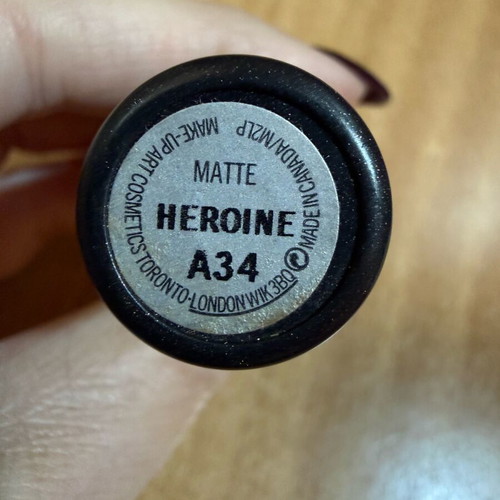 Mac Lipstick in Heroine shade like new