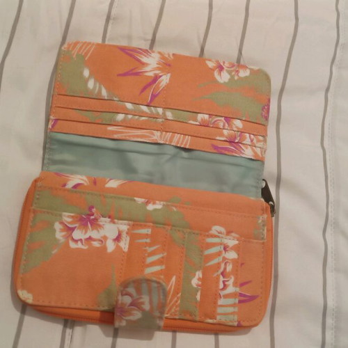Dakine women's wallet like new, green and orange