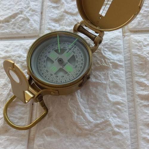 Vintage compass like new, military engineer style, diameter 6 cm