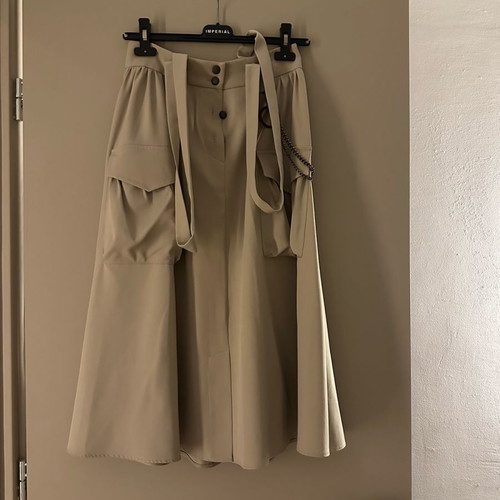 Gizia skirt new, beige, sizes L and XL with straps