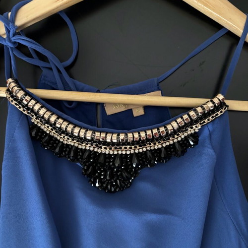 Dress like new, blue with necklace detail, size M