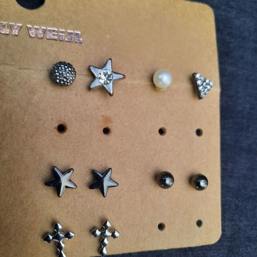 Earrings set like new, 8 single and 6 pairs multicolored