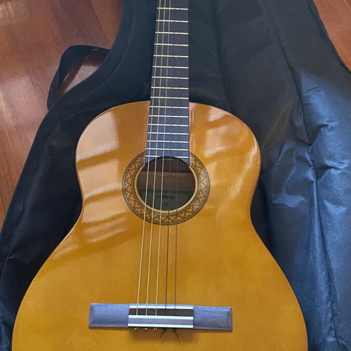 Yamaha guitar used with Thomann case and classic s rope core strings