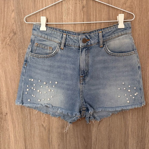Denim shorts pack of 2 used, Zara pearl detail and Bershka medium size