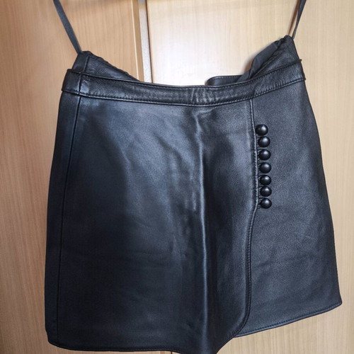 Leather skirt size 46 like new, genuine leather