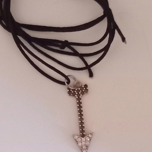 Silver arrow 925 with zircon and cord like new