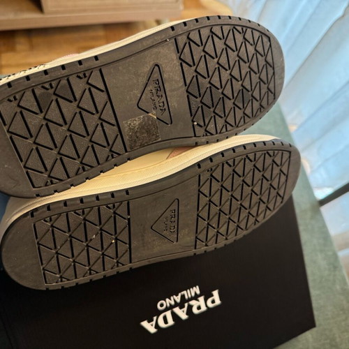 Prada sneakers 37 like new, white and pink