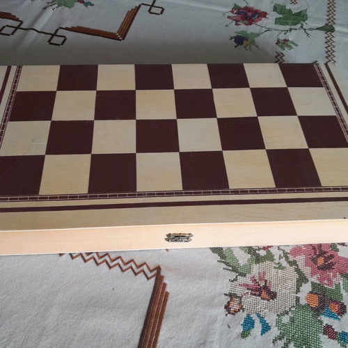 Backgammon/Chess wooden beach style used