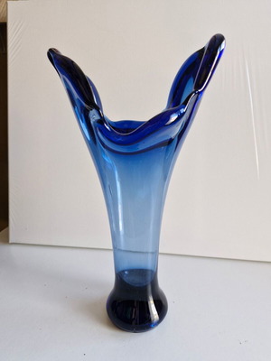 Blue glass vase vintage like new