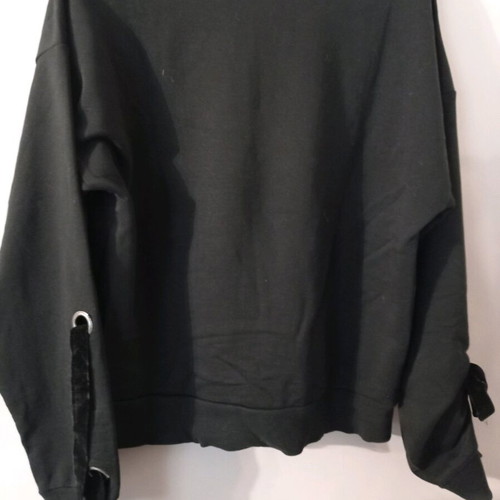 Women's black sweatshirt with special sleeve like new