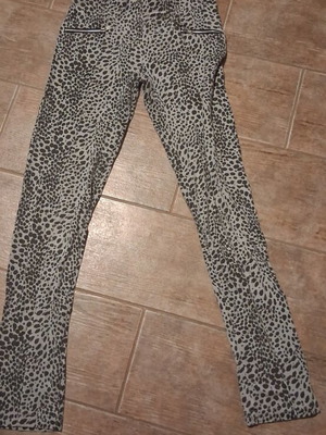 Kids leggings, size 8 to 10 years, animal print