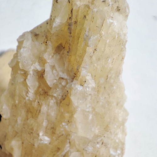 Yellow quartz from Lavrio like new, 97 grams