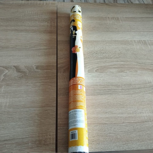 Party Popper Surprise Launcher new with white and silver metallic confetti
