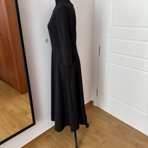 J Group Chic Midi Dress L like new black