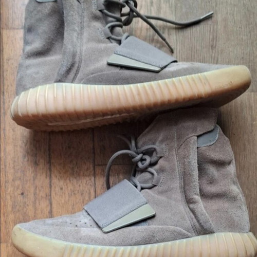 Yeezy Boost 750 Adidas men's boots size 44.5 used