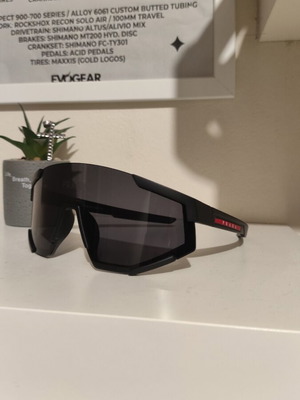 Prada sunglasses with case, new, black
