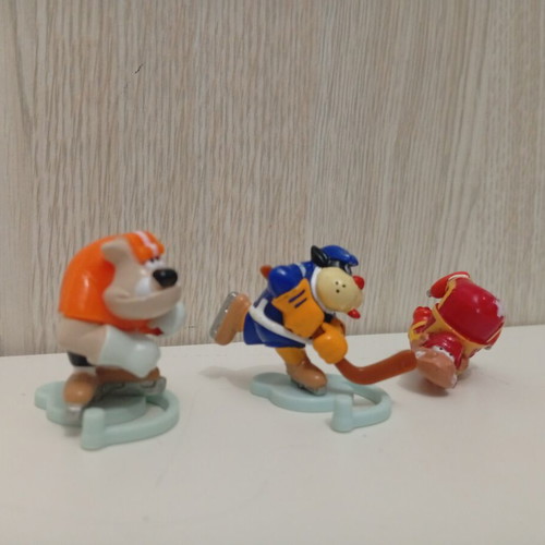 Kinder Joy Surprise Funny Ice Hockey Players figures used, set