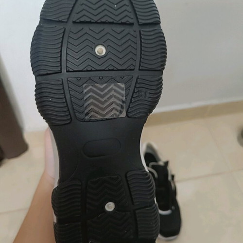 Sneakers Luigi like new with velcro, size 36, black and beige