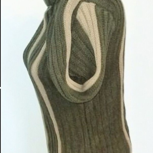 Green polo collar sweater like new, large size L-2XL