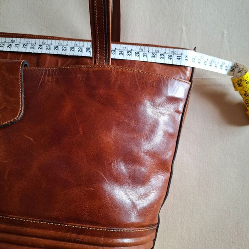 Vintage large leather shoulder bag used, brown