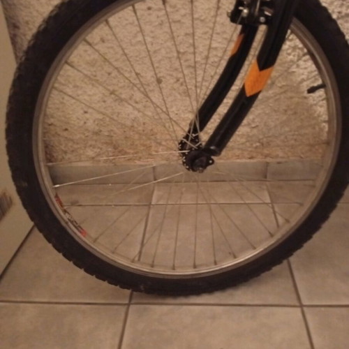 Leader Bicycle used, city type, 24 inch wheels, black, male