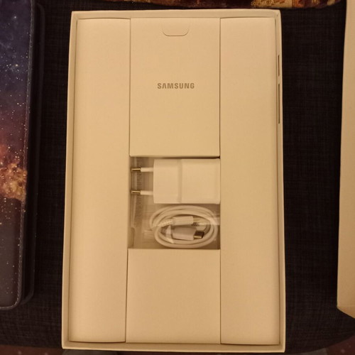 Samsung Tab S6 Lite tablet like new with case and s-pen