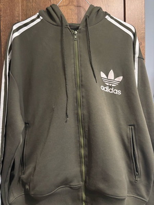 Adidas hoodie vintage XL μεταχειρισμένο, πράσινο, με μικρή ραμμένη ζημιά