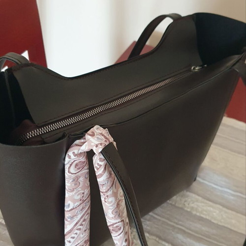 Black shoulder bag like new with soft leather and fabric scarf