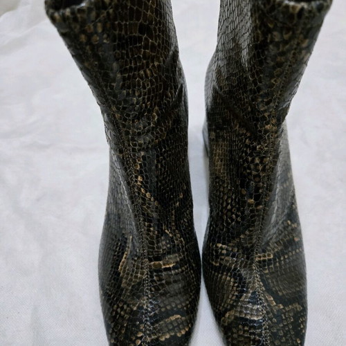 Zara ankle boots with snake print like new, size 37