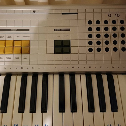 Gem G-10 harmonium keyboard