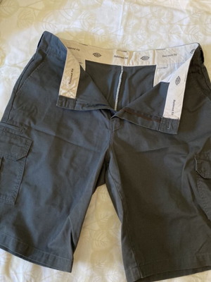 Βερμούδα Dickies γκρι σε άριστη κατάσταση, μέγεθος XXL