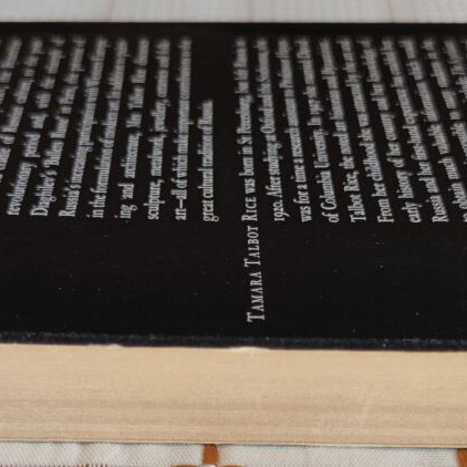 A Concise History of Russian Art book used, English language