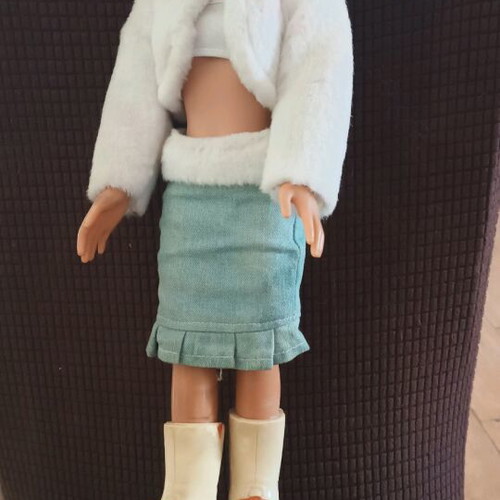 Bratz Wintertime Yasmin 2003 collectible doll like new