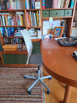 Office chair used gray with adjustable height