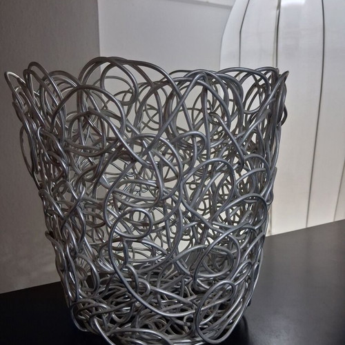 Alessi Nuvem fruit bowl used, aluminum, 25cm height and diameter