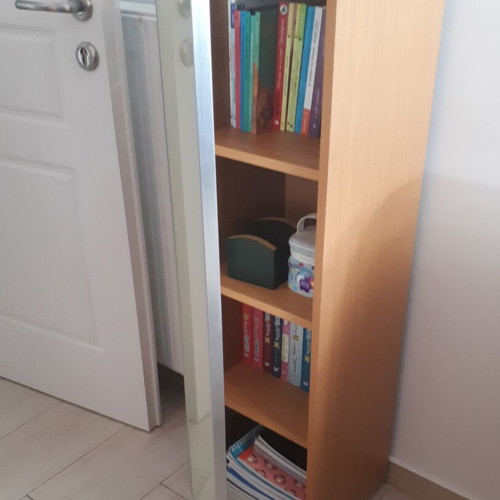 Beech wood shelves set of 2, like new, with glass doors