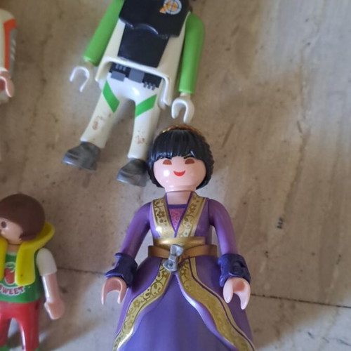 Playmobil pack of 6 pieces like new, authentic
